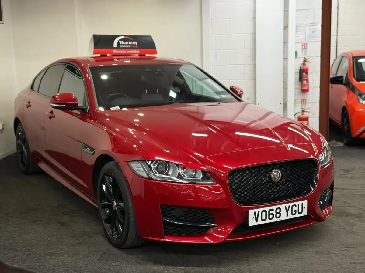 Second-hand Jaguar XF R-Sport 180 CP (132 kW) 2018 Roșu Berlinǎ