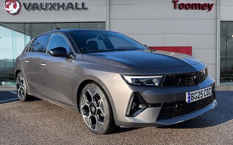 Grey Used 2025 Vauxhall Astra Ultimate Hatchback | £21,952 (Fair price) - Image 1/4