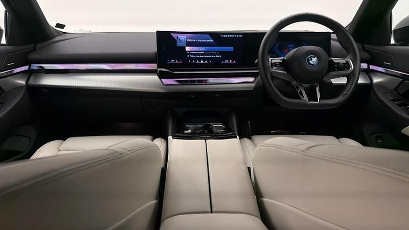 Used BMW i5 M Sport 246 kW (335 HP) 2025 Black