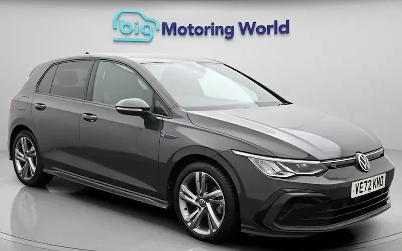 Używany VW Golf VIII R-line 150 KM (110 kW) 2024 Hatchback