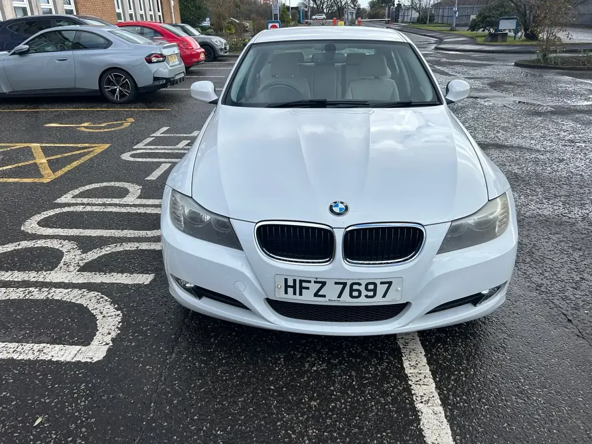Used BMW 320 Efficient Dynamics 2011 White Sedan