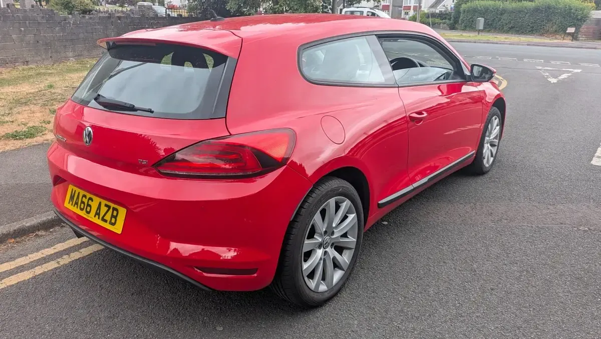 Used VW Scirocco 125 HP (91 kW) 2016 Red Coupe