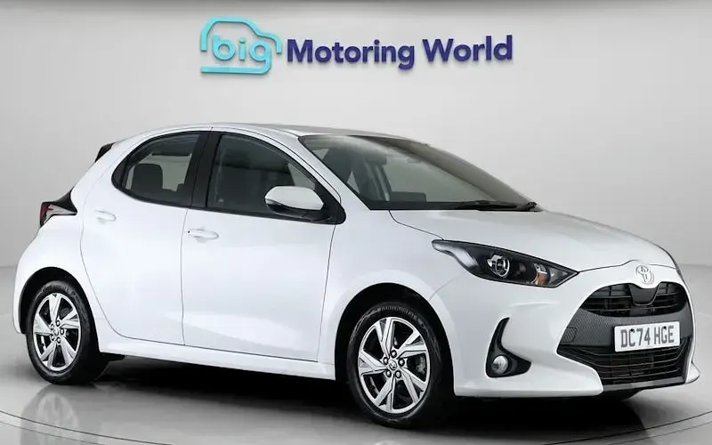 Usado Toyota Yaris Hybrid 116 CV (85 kW) 2025 Utilitario