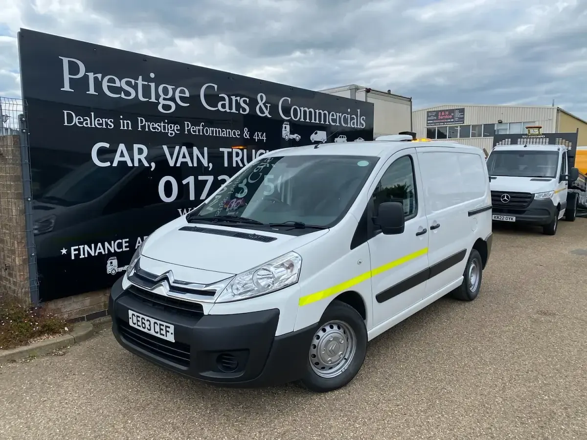 Used Citroën Dispatch 90 HP (66 kW) 2014 White MPV