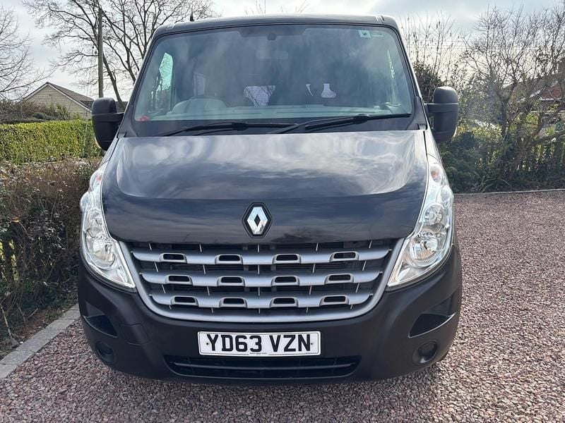 Begagnad Renault Master 2013 Svart Kombi