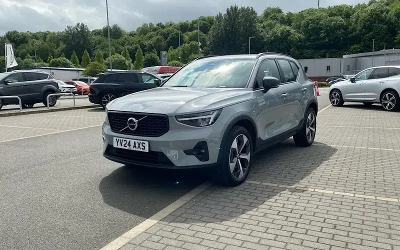 Used Volvo XC40 Plus 163 HP (119 kW) 2026 SUV