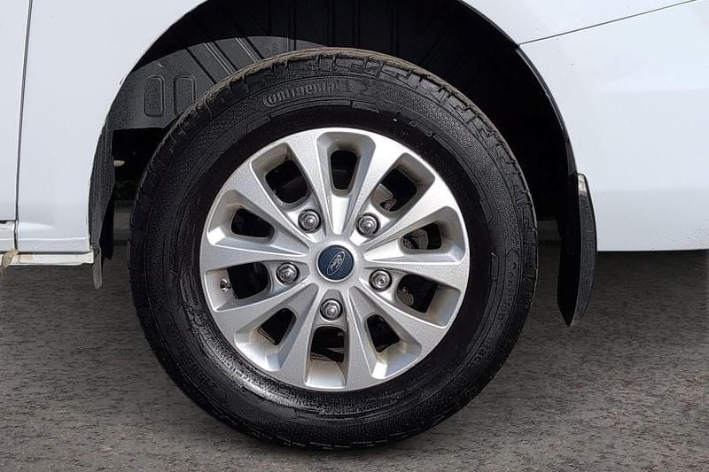 Used Ford Transit Custom Limited 130 HP (95 kW) 2021 White Van