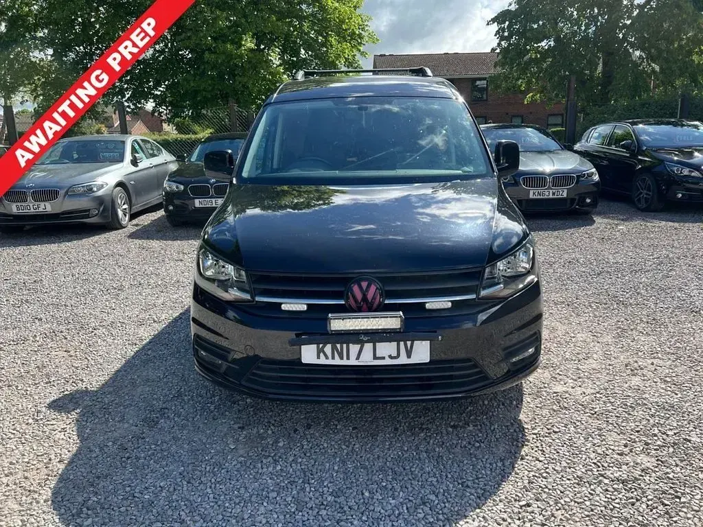 Used VW Caddy Highline 122 HP (89 kW) 2017 Black MPV