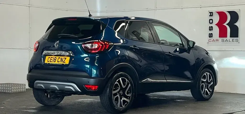 Used Renault Captur Dynamique 90 HP (66 kW) 2018 Blue SUV