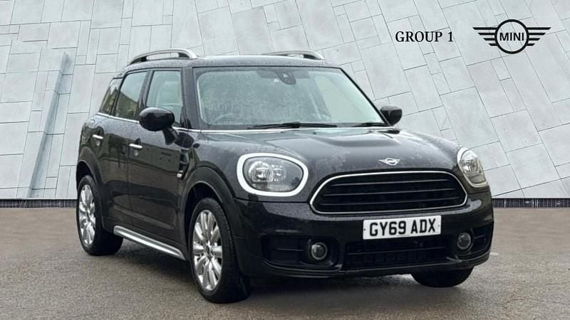 Black Used 2020 Mini Cooper Countryman Classic SUV | £12,990 (Good price) - Image 1/4