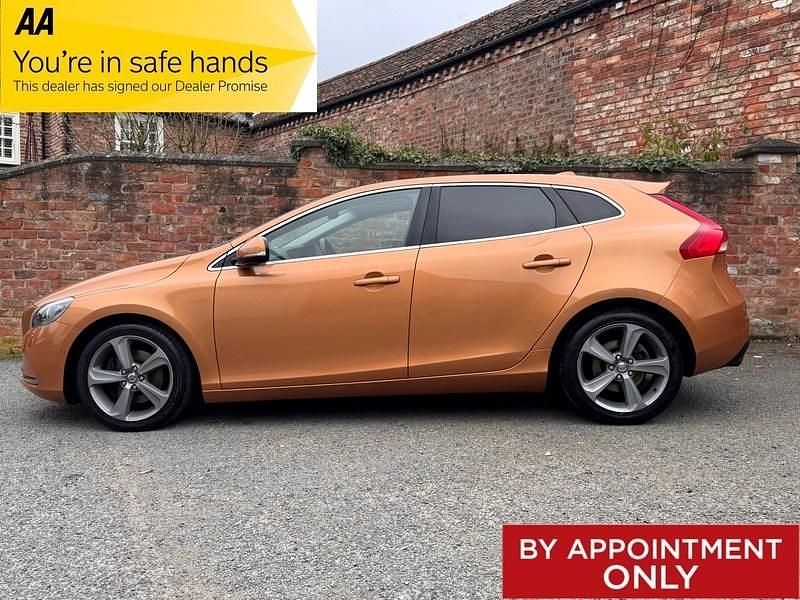 Used Volvo V40 SE Lux 2012 Bronze Hatchback
