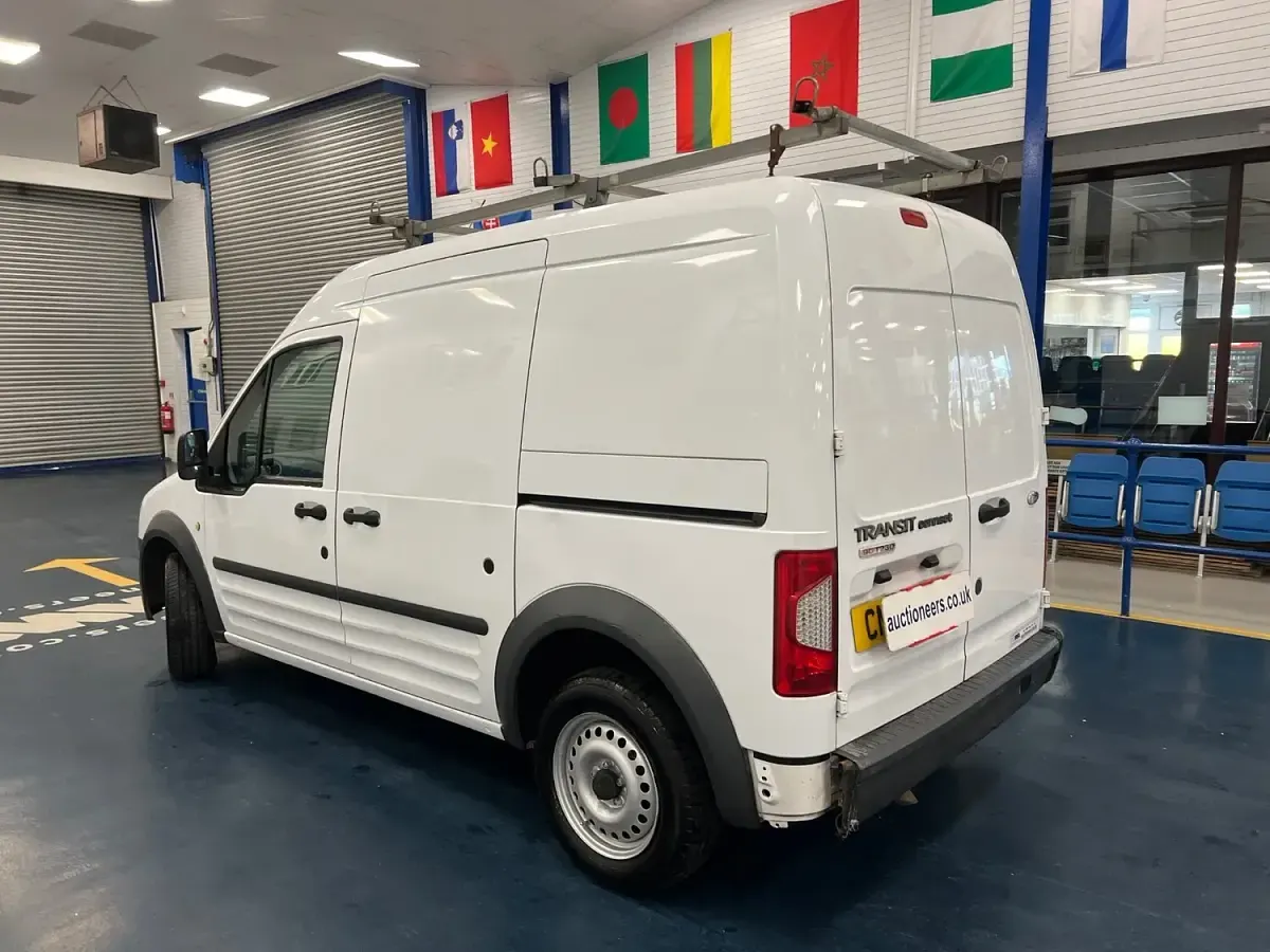 Used Ford Transit Connect 90 HP (66 kW) 2012 White MPV