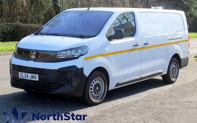 Usado Vauxhall Vivaro 145 HP (106 kW) 2024 Monovolume