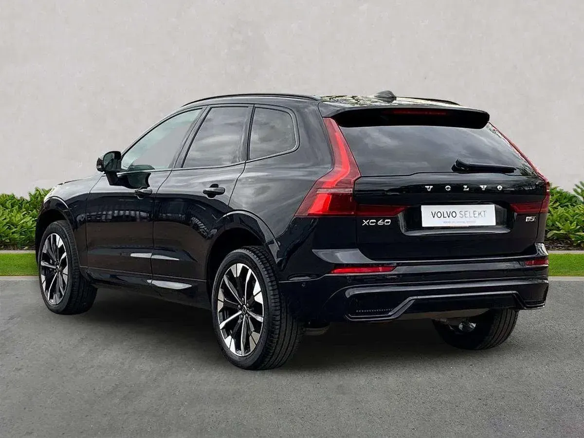 Second-hand Volvo XC60 Ultra 2025 Negru SUV