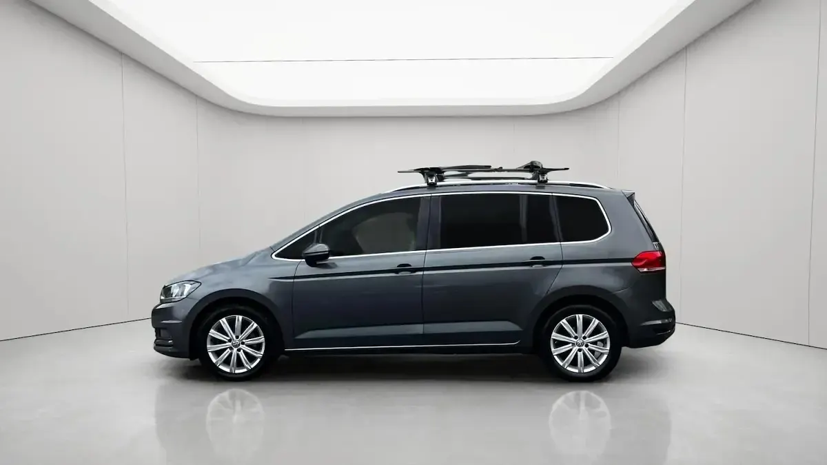 Used VW Touran SEL 150 HP (110 kW) 2019 Grey MPV
