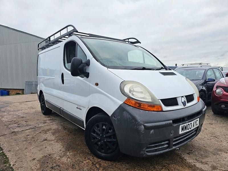 White Used 2003 Renault Trafic Van | £2,249 (Good price) - Image 1/4