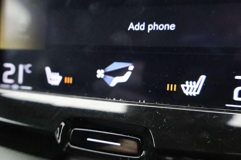 Used Volvo XC60 R-Design 190 HP (139 kW) 2018 Black SUV