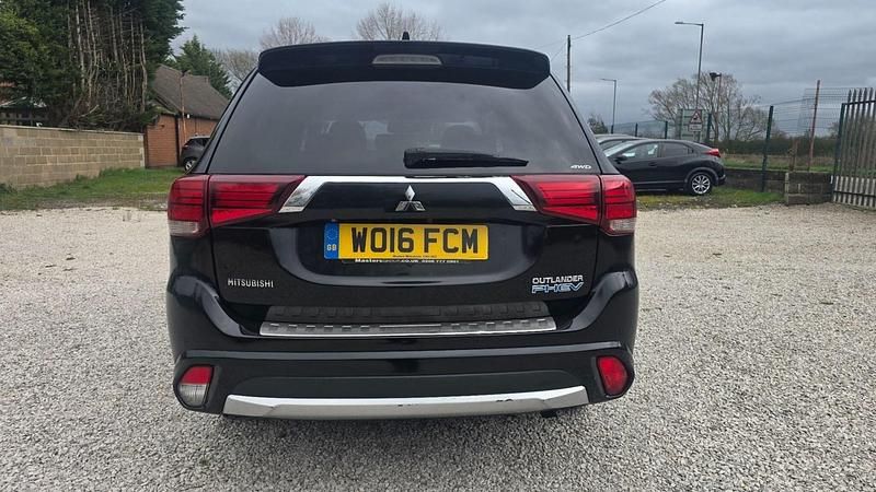 Used Mitsubishi Outlander P-HEV 2016 Black Estate