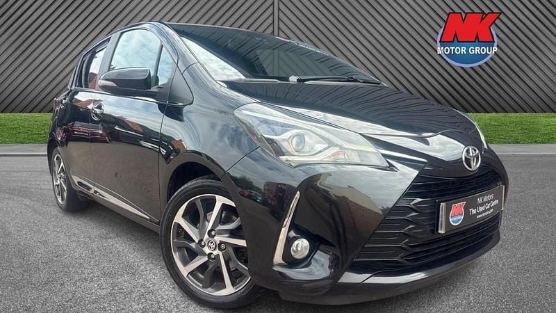 Black Used 2018 Toyota Yaris Hatchback | £6,999 (Fair price) - Image 1/4