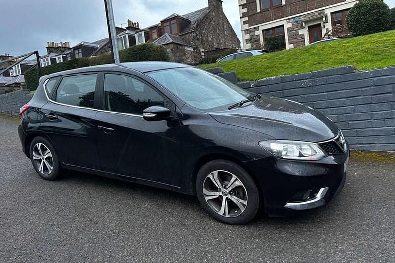 Used Nissan Pulsar Acenta 110 HP (80 kW) 2016 Black Hatchback
