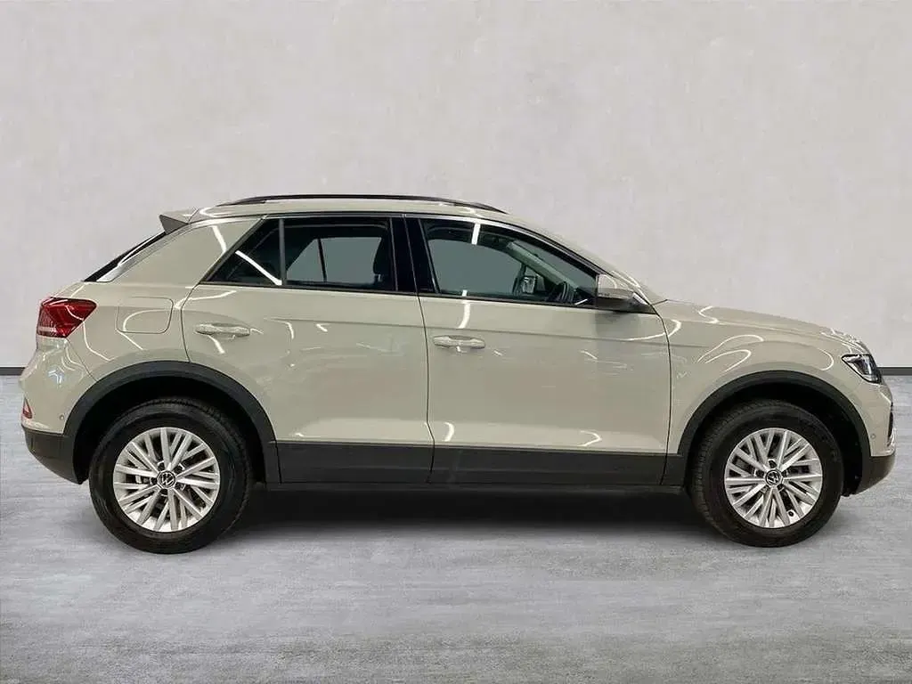 Used VW T-Roc Life 150 HP (110 kW) 2023 Grey SUV