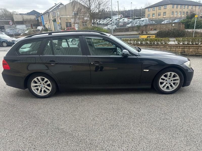 Used BMW 320 163 HP (119 kW) 2006 Black Estate