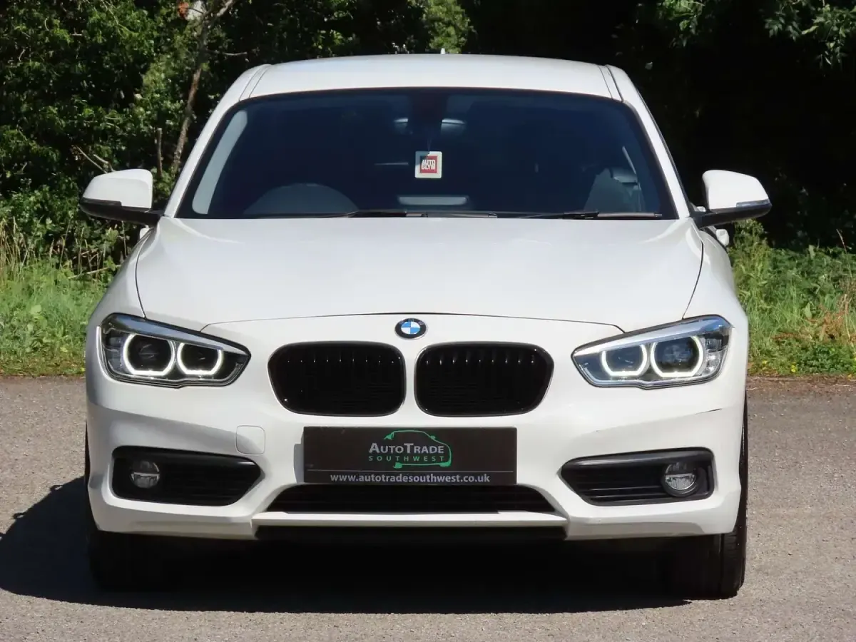 Used BMW 116 Comfort Edition 2019 White Hatchback