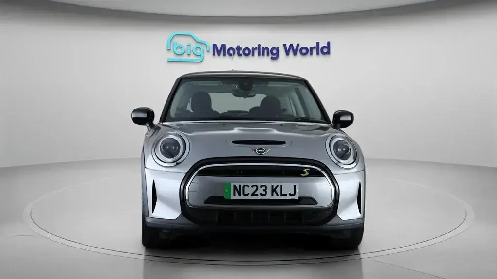 Used Mini Cooper SE Hatch 135 kW (184 HP) 2023 Hatchback