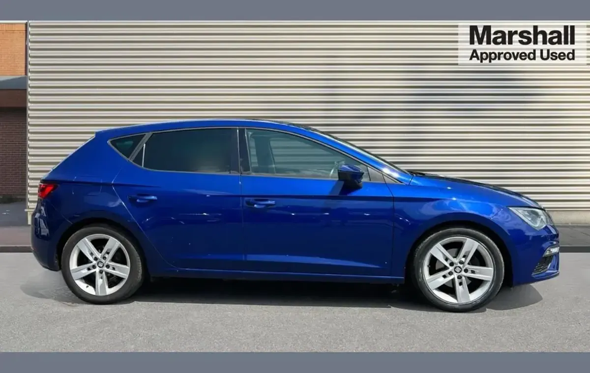 Used Seat Leon FR 147 HP (108 kW) 2020 Blue Hatchback