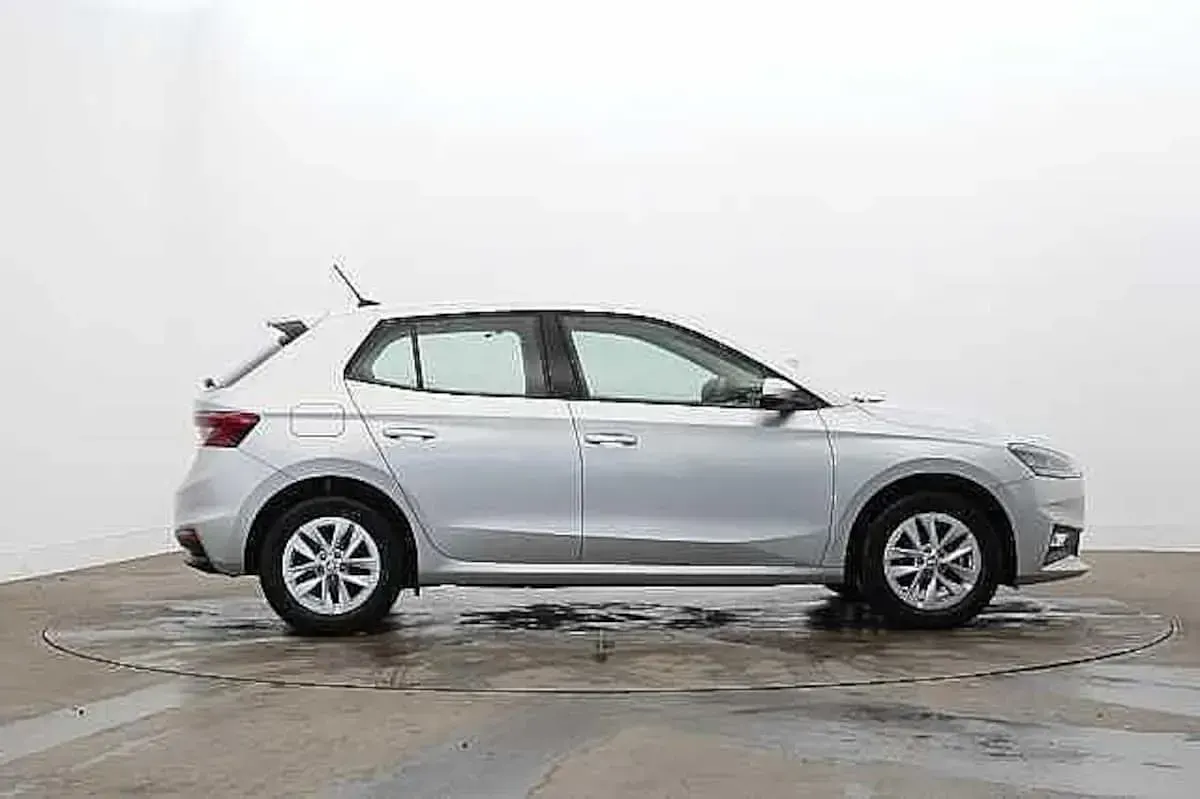 Used Skoda Fabia Comfort 94 HP (69 kW) 2022 Silver Hatchback