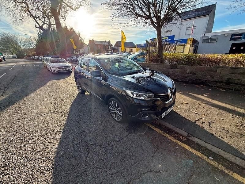Black Used 2016 Renault Kadjar Signature SUV | £5,995 (Fair price) - Image 1/4