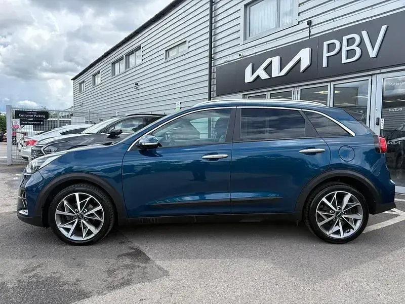 Used Kia Niro 2022 Blue SUV