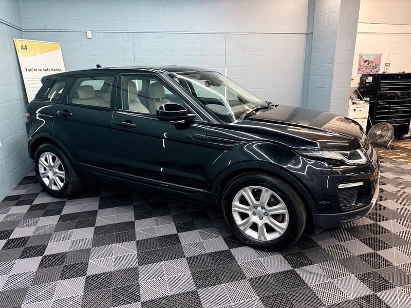 Used Land Rover Range Rover evoque SE 2016 Black Estate