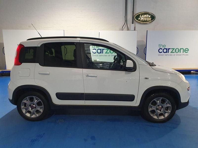 Used Fiat Panda 4x4 S 85 HP (62 kW) 2014 White Hatchback