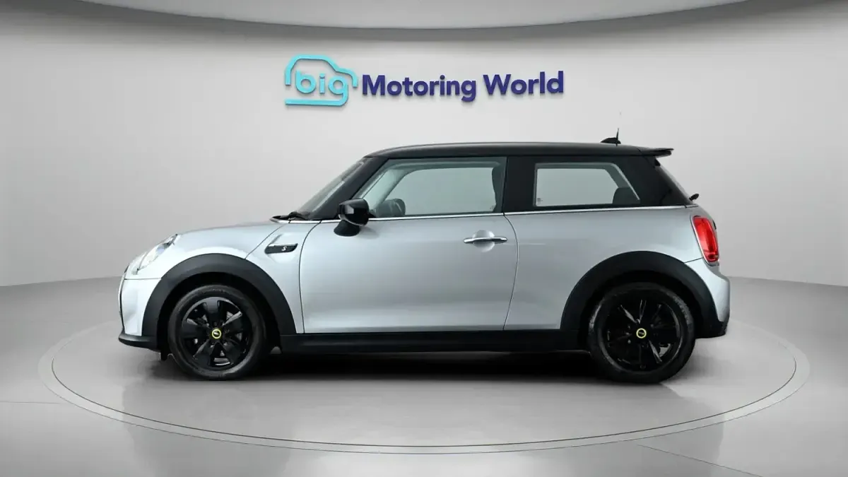 Used Mini Cooper S Hatch 135 kW (184 HP) 2023 Silver Hatchback