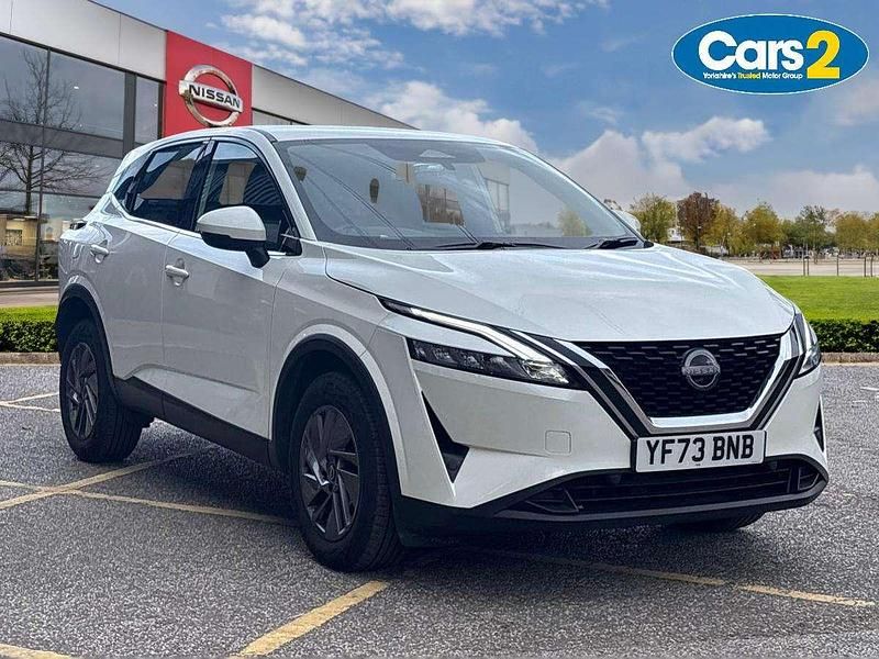 White Used 2023 Nissan Qashqai Acenta Premium SUV | £17,180 (Super price) - Image 1/4