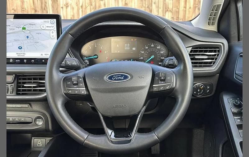 Used Ford Focus Titanium 153 HP (112 kW) 2022 Blue Hatchback