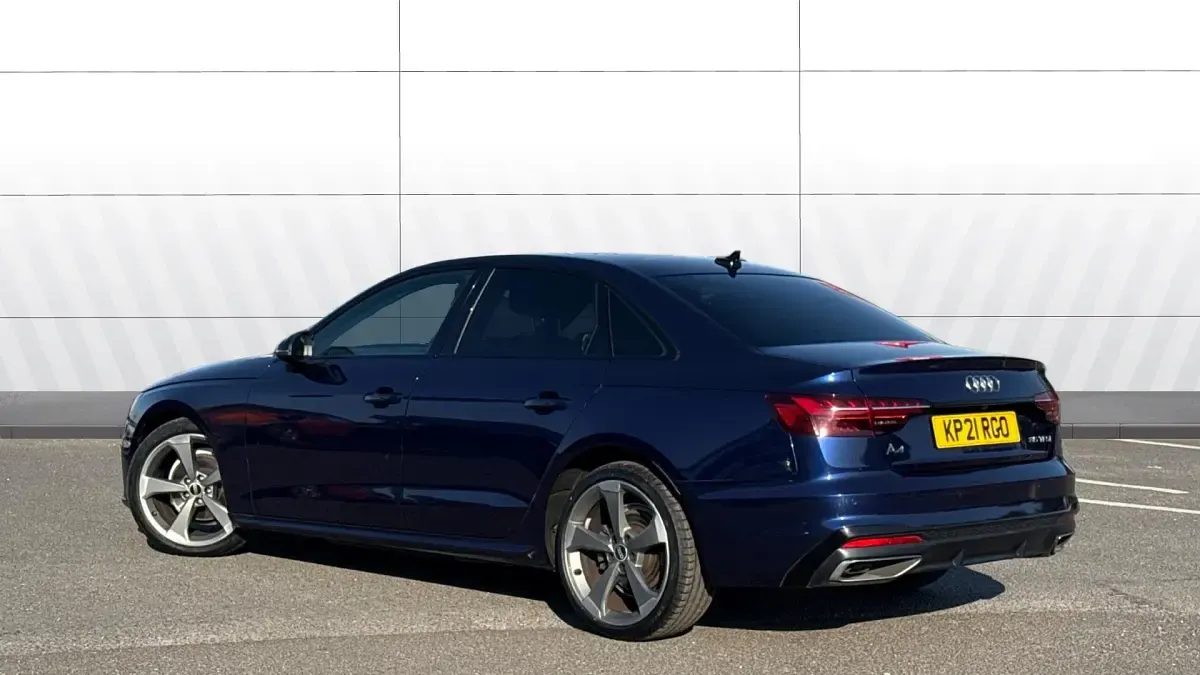 Used Audi A4 Advanced 150 HP (110 kW) 2021 Blue Sedan