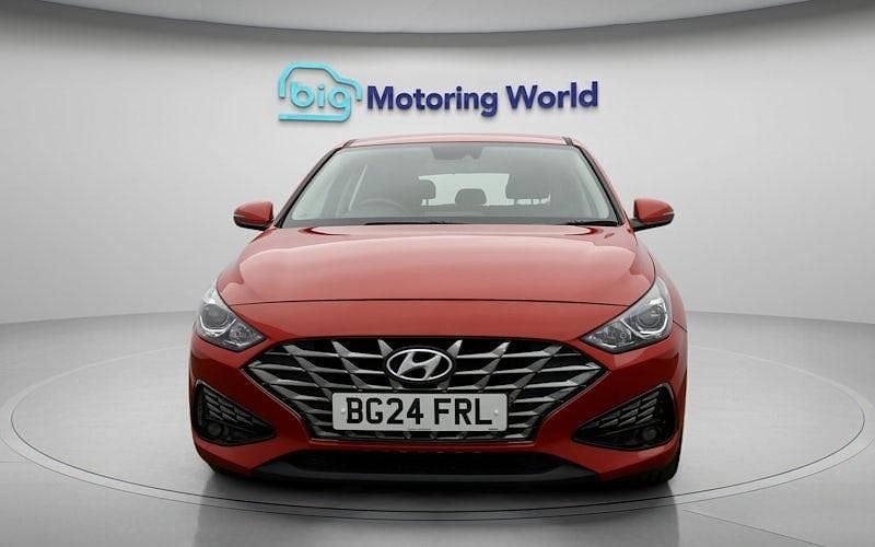 Used Hyundai i30 SE 120 HP (88 kW) 2024 Hatchback