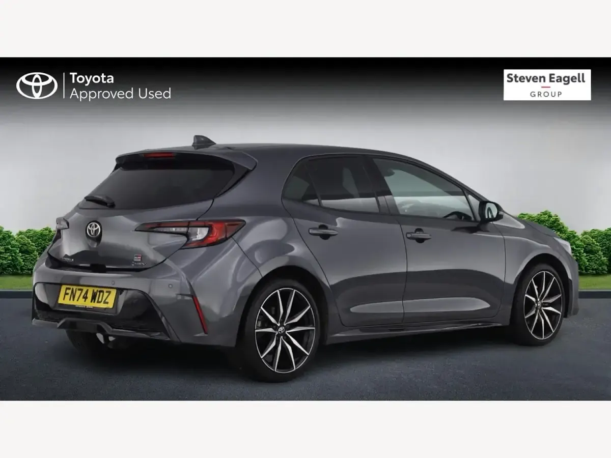 Usado Toyota Corolla Sport 2024 Cinzento Citadino