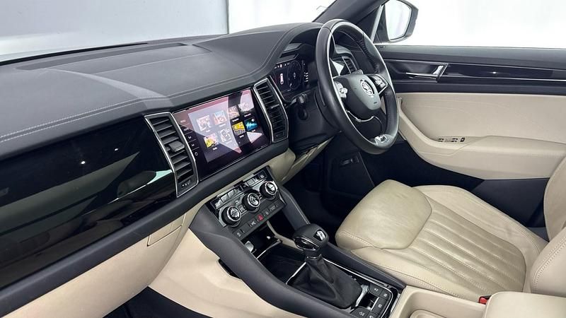 Used Skoda Kodiaq LAURIN & KLEMENT 187 HP (137 kW) 2022 Black magic pearl effect SUV