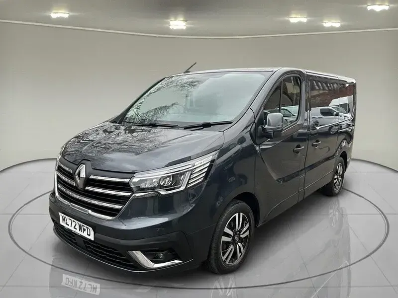 Used Renault Trafic 2022 Grey MPV