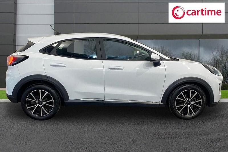 Usado Ford Puma Titanium 125 CV (91 kW) 2022 Blanco SUV
