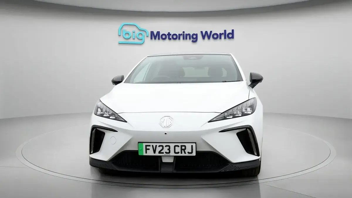 Used MG MG4 EV Trophy 319 kW (435 HP) 2023 White Hatchback
