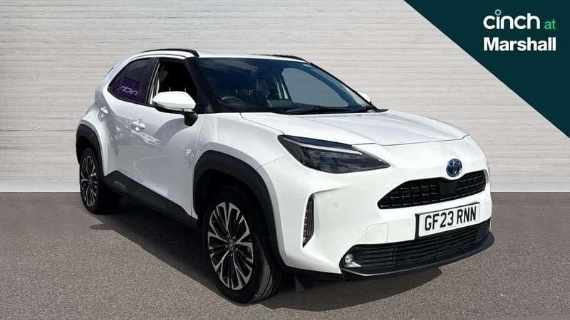 White Used 2023 Toyota Yaris Cross SUV | £23,727 (Fair price) - Image 1/4