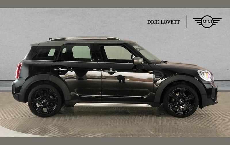 Used Mini Cooper Countryman Exclusive 134 HP (98 kW) 2022 Black SUV