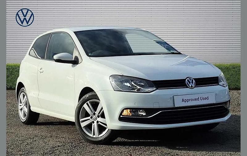 Used VW Polo Match 58 HP (42 kW) 2016 White Hatchback
