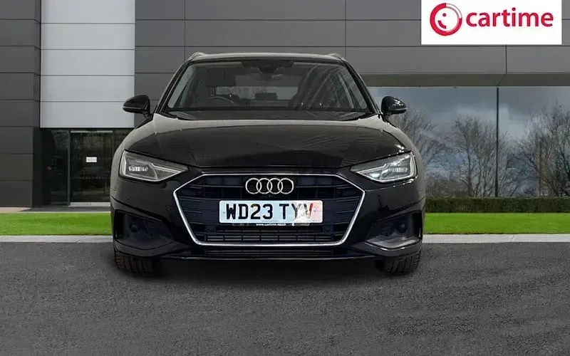 Used Audi A4 Comfort 150 HP (110 kW) 2023 Black Estate