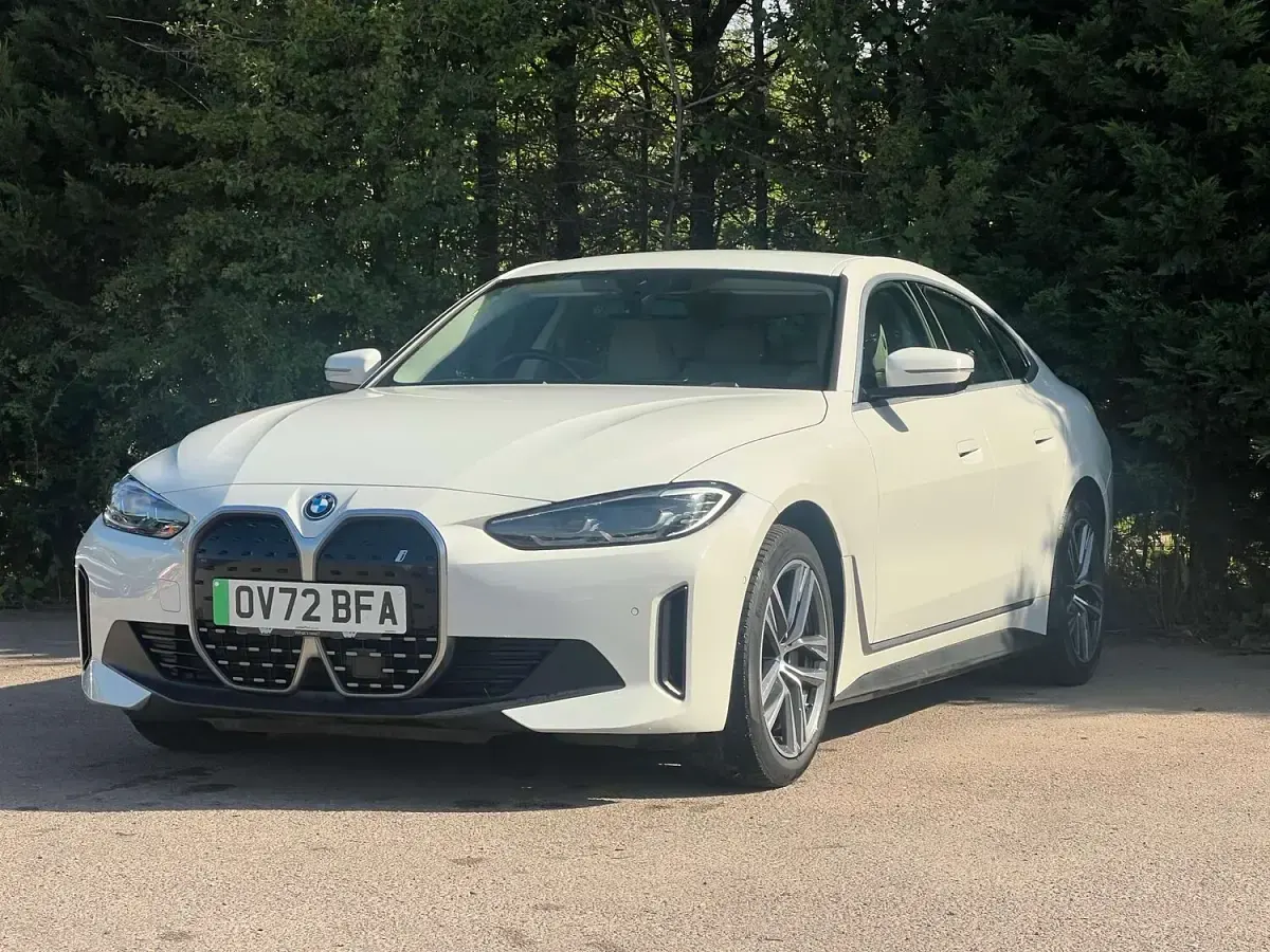 Used BMW i4 Sport Line 250 kW (340 HP) 2022 Alpine white Sedan