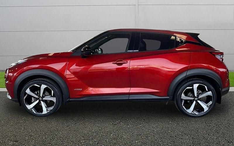 Begagnad Nissan Juke Tekna 143 HK (105 kW) 2023 Röd SUV